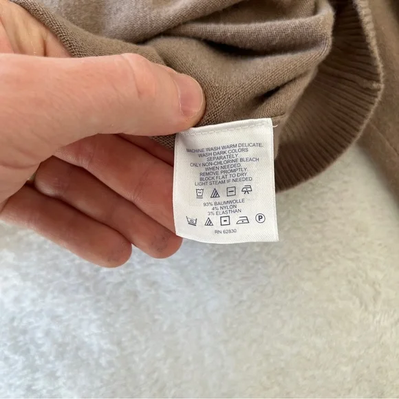 Lands’ End Women V Neck Sweater Lightweight Knit Tan Brown Medium 10-12 - Picture 4 of 6